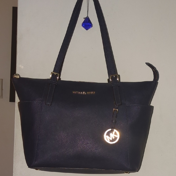 Authentic Michael Kors Dark Blue Tote with Gold Accents Asking Price $70 - Picture 10 of 15